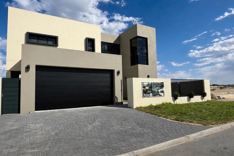 4 Bedroom Property for Sale in Sandown Western Cape